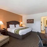 Quality Inn & Suites Airport