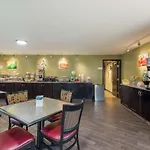 Quality Inn & Suites Airport