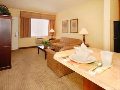 Quality & Airport Motel 3*